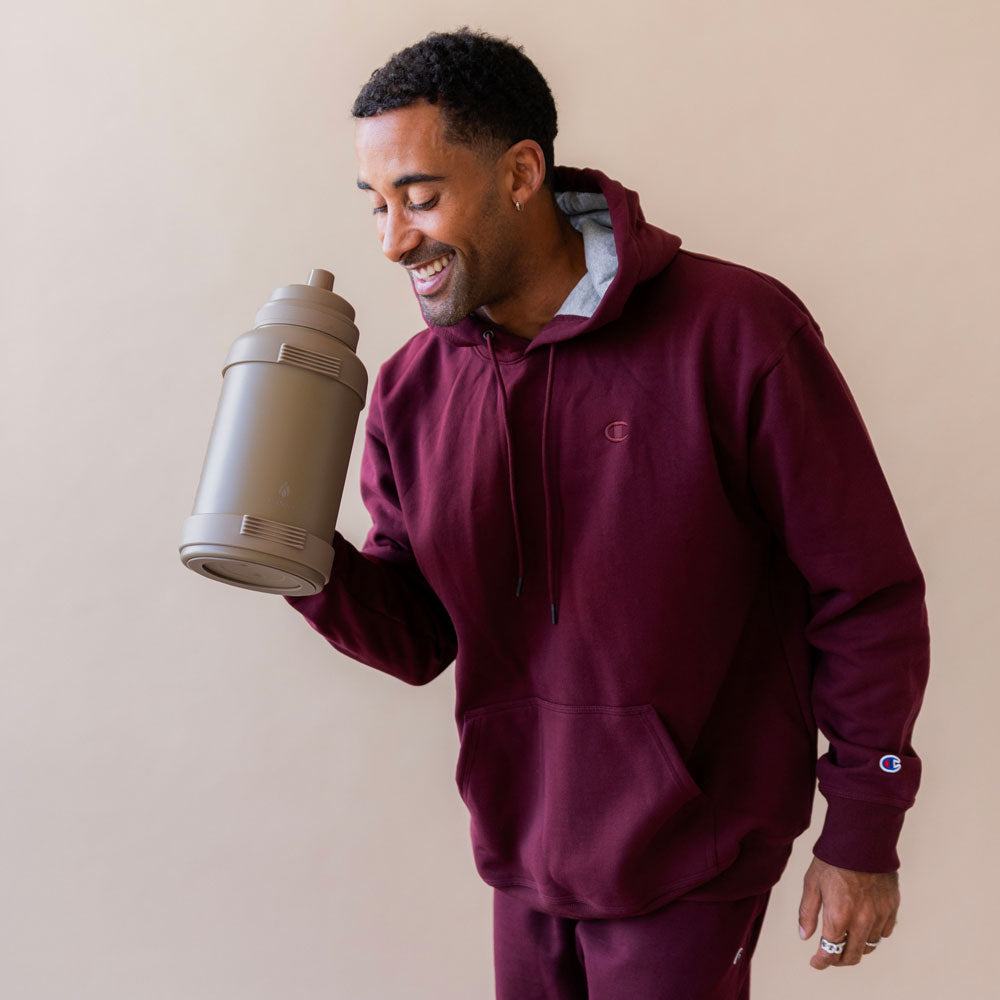 78-oz-titan-bottle-pastel-collection-e2 32_Manna_Website_Lifestyles_Titan_Darker_2.jpg