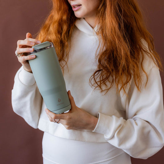 30-oz-groove-tumbler-t7 4Manna_Website_Lifestyles-17.jpg
