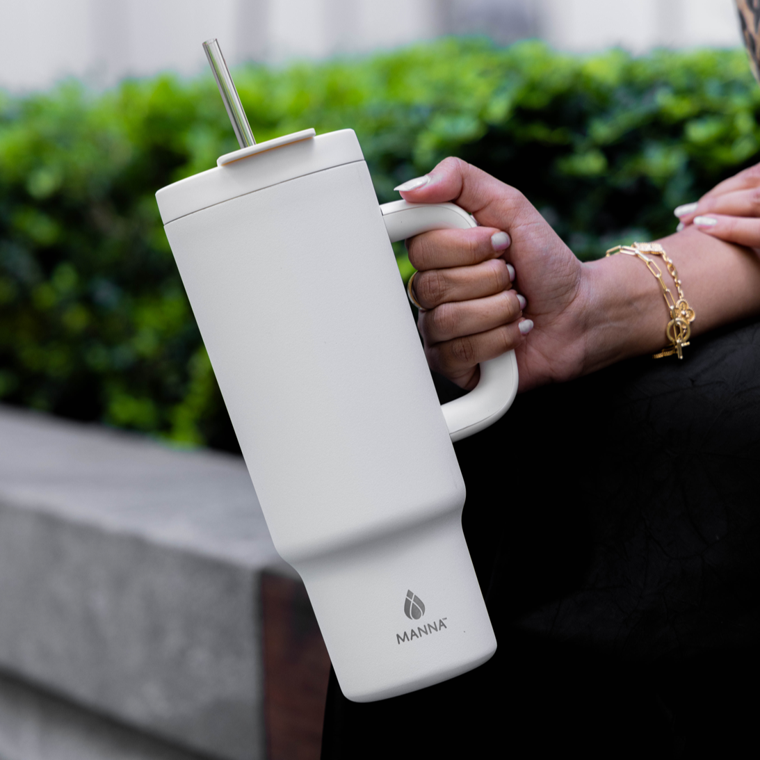 40-oz-leisure-tumbler-y7 Core_Home_Manna_Lifestyle_AUG_13-38.png